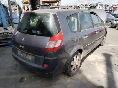 Scrapping Vehicle renault scenic ii pack authentique 110 cv / 81 kw of the year 2001 powered 