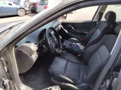 Здавання транспортного засобу seat leon (1m1) 1.9 tdi року 2001 потужний 0