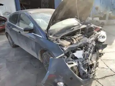 Scrapping Vehicle ford focus turn. (cb8) titanium of the year 2001 powered 