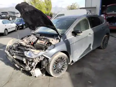 Scrapping Vehicle ford focus turn. (cb8) titanium of the year 2001 powered 