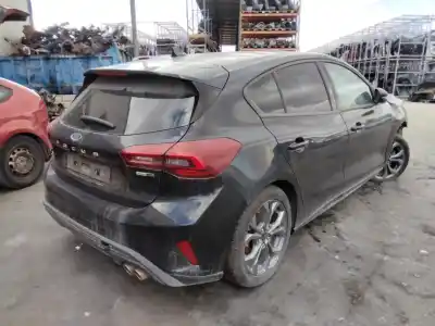 Véhicule à la ferraille ford focus active de l'année 2001 alimenté 