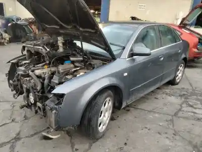 Veículo de Sucata audi a4 berlina (8e) 1.8 t sport edition do ano 2001 alimentado 