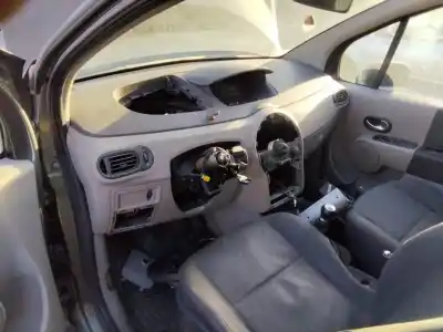 Veículo de Sucata renault grand modus authentique do ano 2001 alimentado 