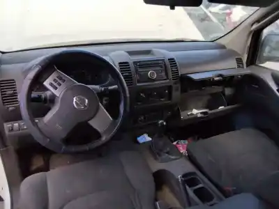 Veículo de Sucata nissan navara pick-up (d40m) doble cab fe 4x4 do ano 2001 alimentado 