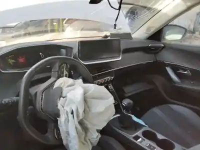 Veículo de Sucata peugeot 2008 (p1) active do ano 2001 alimentado yh01