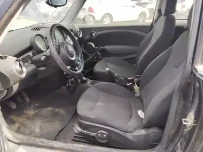 Veículo de Sucata mini mini (r56) one do ano 2001 alimentado 