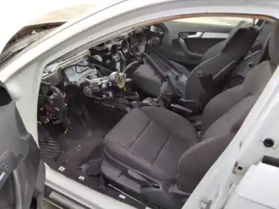 Veículo de Sucata audi a3 sportback (8p) 2.0 tdi ambiente do ano 2001 alimentado cff