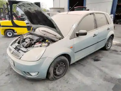 Veículo de Sucata ford fiesta (cbk) ambiente do ano 2001 alimentado 