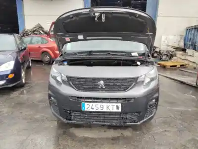 Veicolo di demolizione peugeot partner asphalt l2 130 cv / 96 kw dell'anno 2001 alimentato 