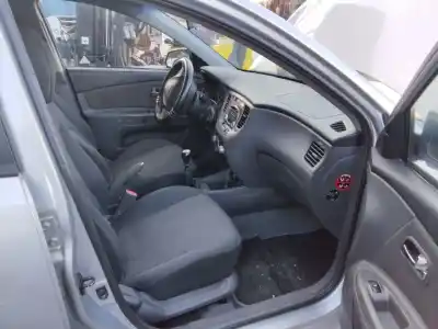 Scrapping Vehicle kia rio 1.5 crdi ex2 of the year 2001 powered 