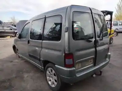 Veículo de Sucata peugeot partner (s2) combi plus do ano 2001 alimentado 