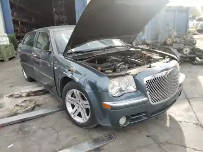 Sloopvoertuig chrysler 300 c 3.0 crd cat van het jaar 2001 aangedreven 