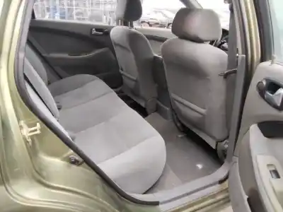 Sloopvoertuig chevrolet lacetti cdx van het jaar 2001 aangedreven 