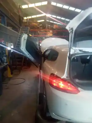 Veículo de Sucata volkswagen scirocco (137) 1.4 tsi (90kw) do ano 2001 alimentado cax