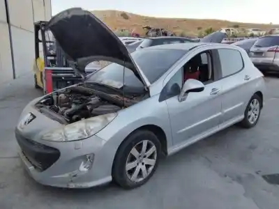 Veículo de Sucata peugeot 308 access do ano 2001 alimentado 