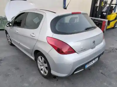 Veículo de Sucata peugeot 308 access do ano 2001 alimentado 