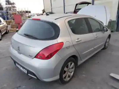 Veículo de Sucata peugeot 308 access do ano 2001 alimentado 