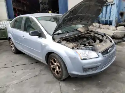 Veículo de Sucata ford focus berlina (cap) ambiente (d) do ano 2001 alimentado shda