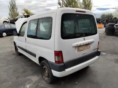Veículo de Sucata peugeot partner (s2) combi plus do ano 2001 alimentado 