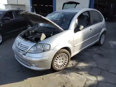 Veículo de Sucata citroen c3 pluriel 1.4 do ano 2001 alimentado 