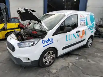 Veículo de Sucata ford transit courier combi ambiente do ano 2001 alimentado g1bq