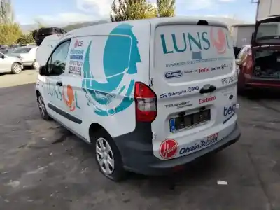 Veículo de Sucata ford transit courier combi ambiente do ano 2001 alimentado g1bq
