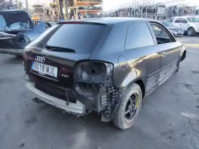 Veículo de Sucata audi a3 (8p) 2.0 fsi ambiente do ano 2001 alimentado 
