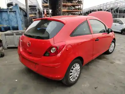 Veicolo di demolizione opel corsa d catch me dell'anno 2001 alimentato 