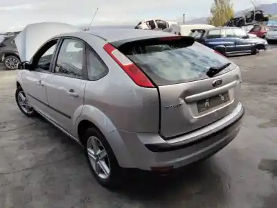 Veicolo di demolizione ford focus berlina (cap) ambiente (d) dell'anno 2001 alimentato kkda