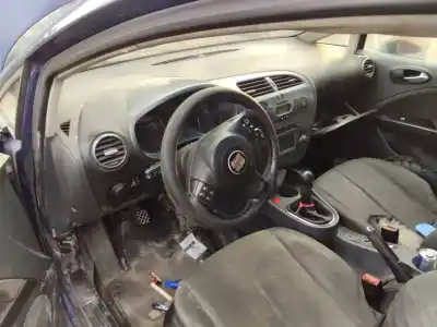 Veículo de Sucata seat leon (1p1) comfort limited do ano 2001 alimentado 