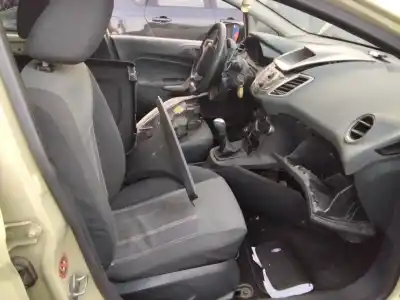 Veículo de Sucata ford fiesta (cb1) ambiente do ano 2001 alimentado 