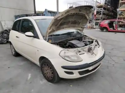 Veicolo di demolizione lancia ypsilon (101) 1.2 8v dell'anno 2001 alimentato 