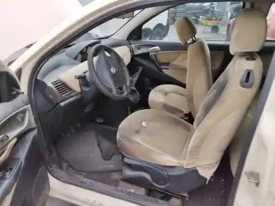 Veicolo di demolizione lancia ypsilon (101) 1.2 8v dell'anno 2001 alimentato 