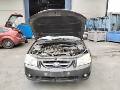 Veículo de Sucata kia cerato 2.0 ex crdi berlina do ano 2001 alimentado 