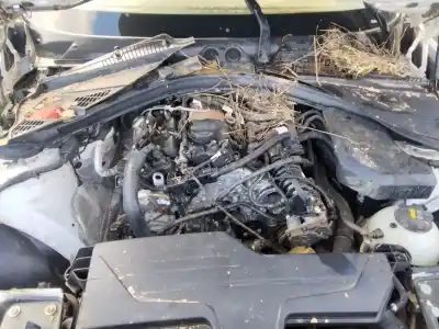 Veículo de Sucata bmw 1 (f20) 116 i do ano 2001 alimentado 0