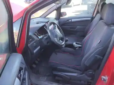 Veículo de Sucata opel zafira b cosmo do ano 2001 alimentado z19dt