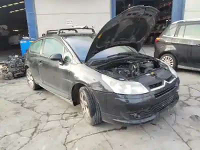 Veículo de Sucata citroen c4 coupe by loeb do ano 2001 alimentado 