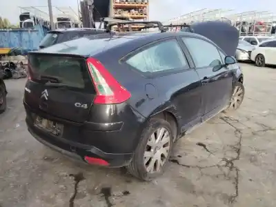 Veículo de Sucata citroen c4 coupe by loeb do ano 2001 alimentado 