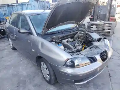 Veículo de Sucata seat ibiza (6l1) reference do ano 2001 alimentado 