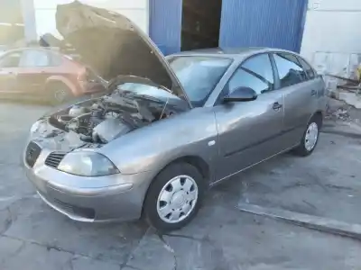 Veículo de Sucata seat ibiza (6l1) reference do ano 2001 alimentado 