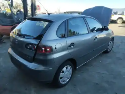 Veículo de Sucata seat ibiza (6l1) reference do ano 2001 alimentado 