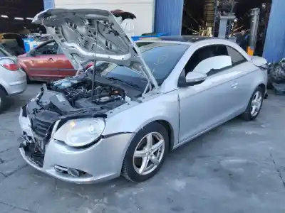 Véhicule à la ferraille VOLKSWAGEN EOS (1F7) 2.0 TDI de l'année 2001 alimenté CBA