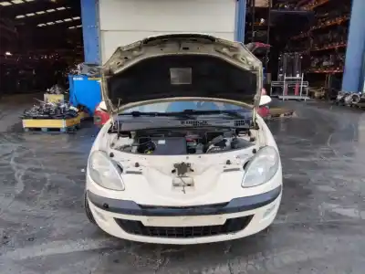 Veicolo di demolizione LANCIA YPSILON (101) 1.4 16V Oro (10.2006->) dell'anno 2001 alimentato 