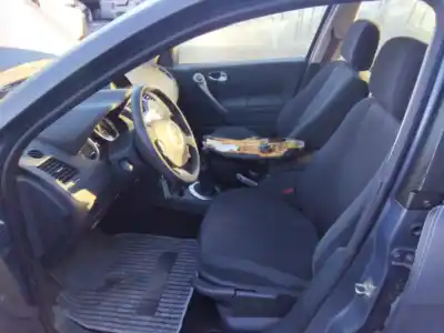 Vehicul casat RENAULT MEGANE II BERLINA 3P Confort Dynamique 131 CV / 96 KW al anului 2001 alimentat 