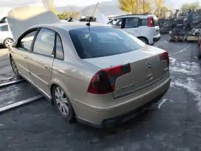 Veículo de Sucata citroen c5 berlina exclusive do ano 2001 alimentado 