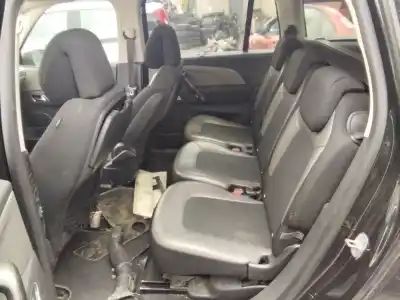 Veículo de Sucata citroen c4 grand picasso live do ano 2001 alimentado 