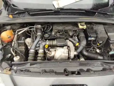 Veicolo di demolizione peugeot 308 access dell'anno 2001 alimentato 