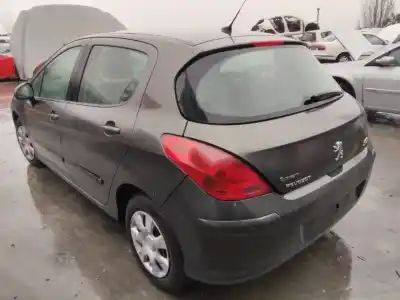 Veicolo di demolizione peugeot 308 access dell'anno 2001 alimentato 
