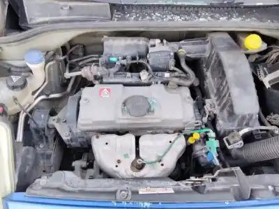 Veículo de Sucata citroen c2 audace do ano 2001 alimentado 