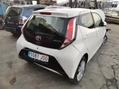 Veicolo di demolizione toyota aygo x-cite dell'anno 2001 alimentato 1kr